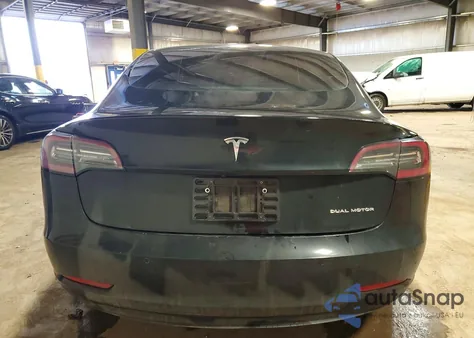 2022 Tesla Model 3 из США, поврежденный, VIN 5YJ3E1EB6NF181581